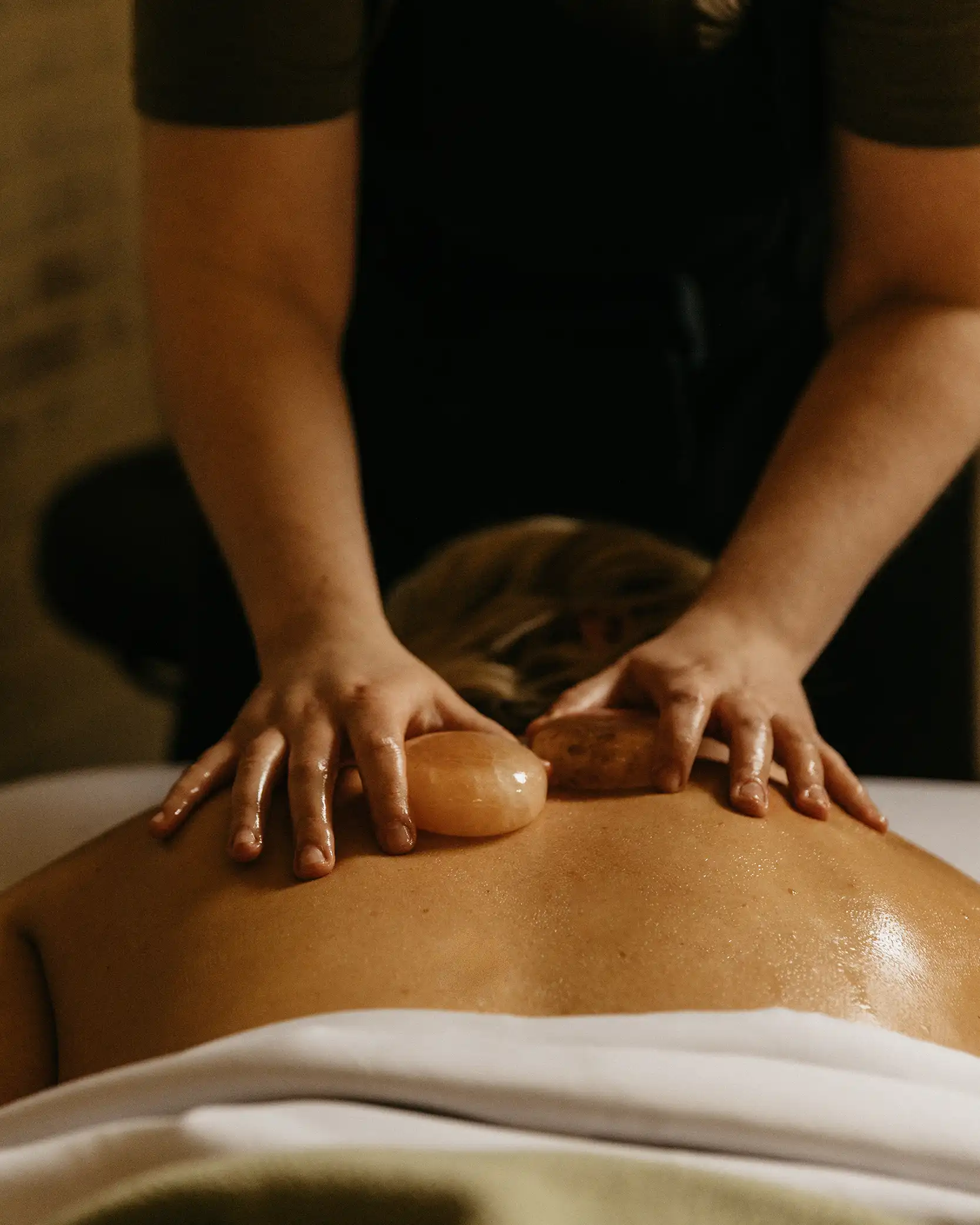 Ballaura massage with Himalayan salt stones